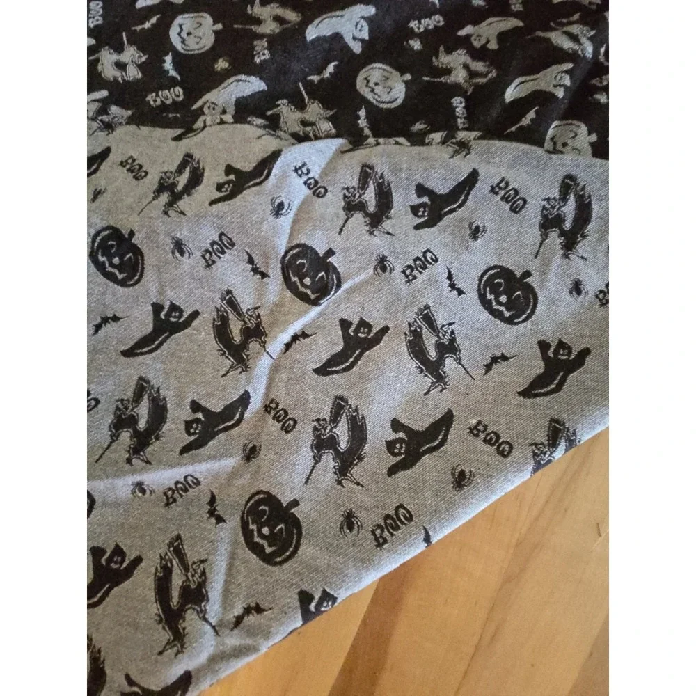 Halloween Tablecloth Black White Gray Reversible Rectanglr Pumpkin Witch Bats